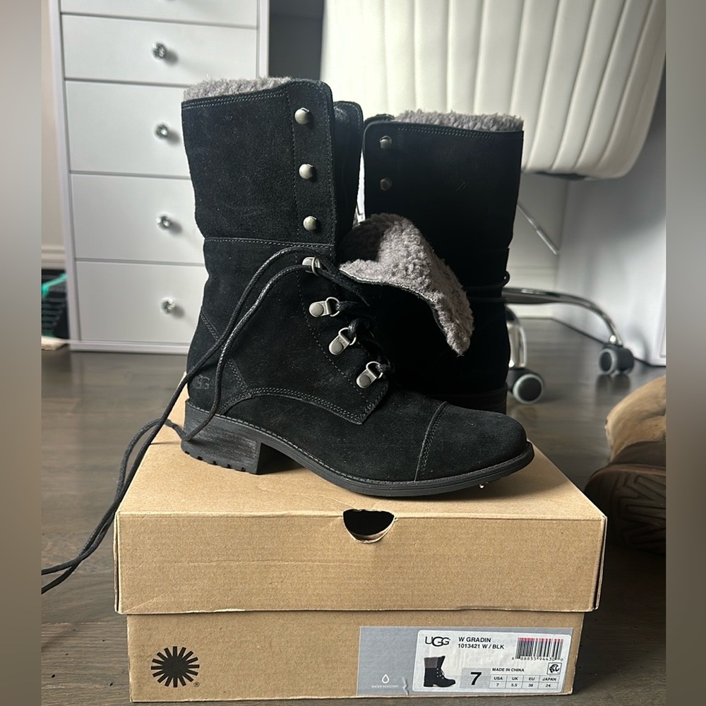 Women's Gradin lace up ugg